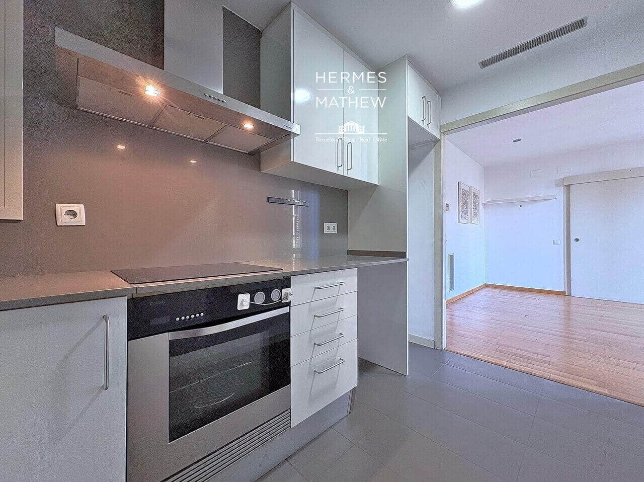 3 bedroom Flat for sale in Barcelona city - € 700,000 (Ref: 9488640)