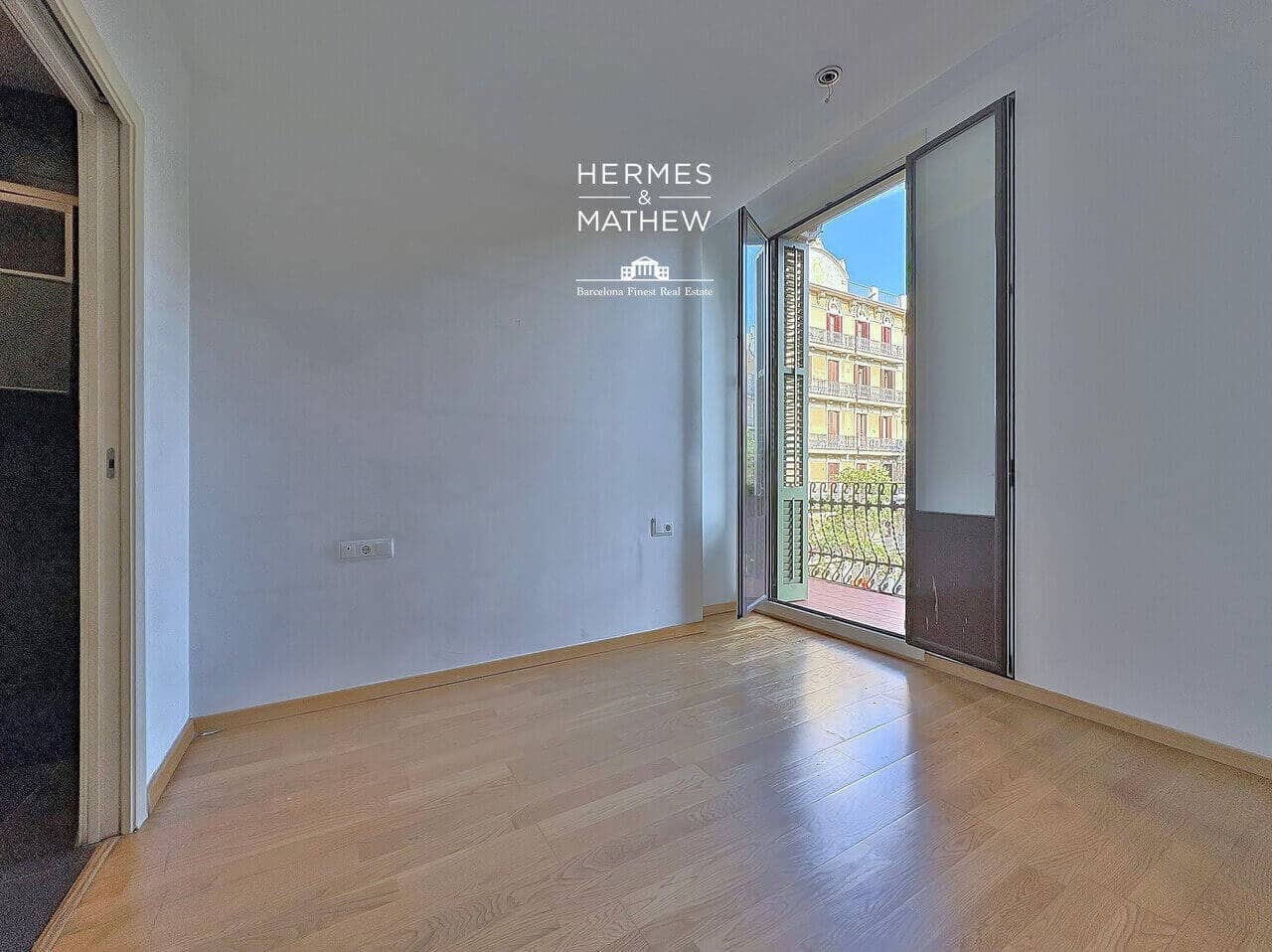 3 bedroom Flat for sale in Barcelona city - € 700,000 (Ref: 9488640)