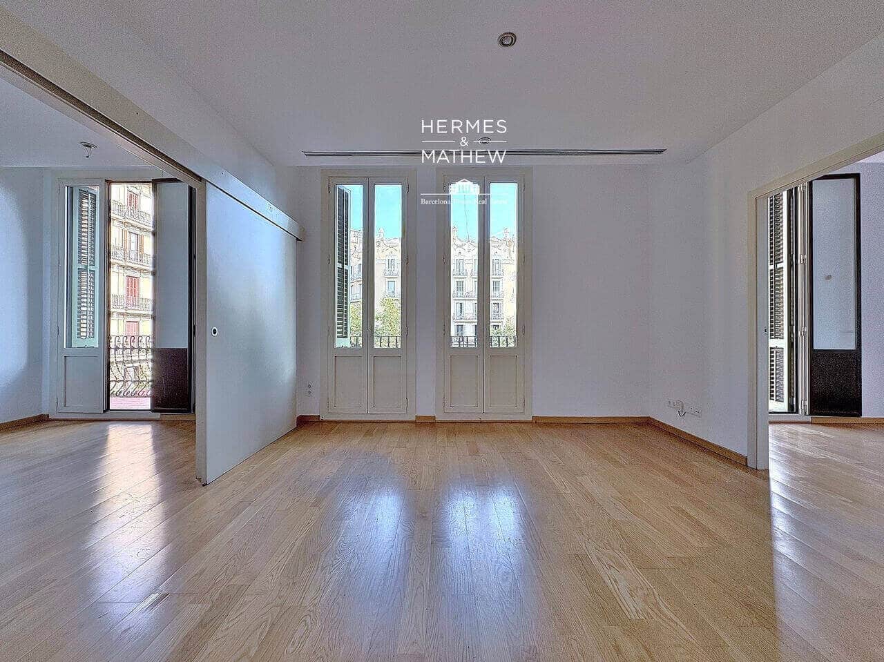 3 bedroom Flat for sale in Barcelona city - € 700,000 (Ref: 9488640)