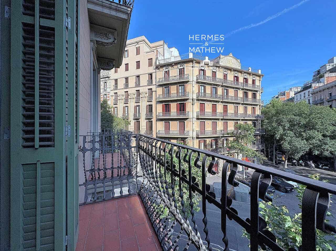 3 bedroom Flat for sale in Barcelona city - € 700,000 (Ref: 9488640)