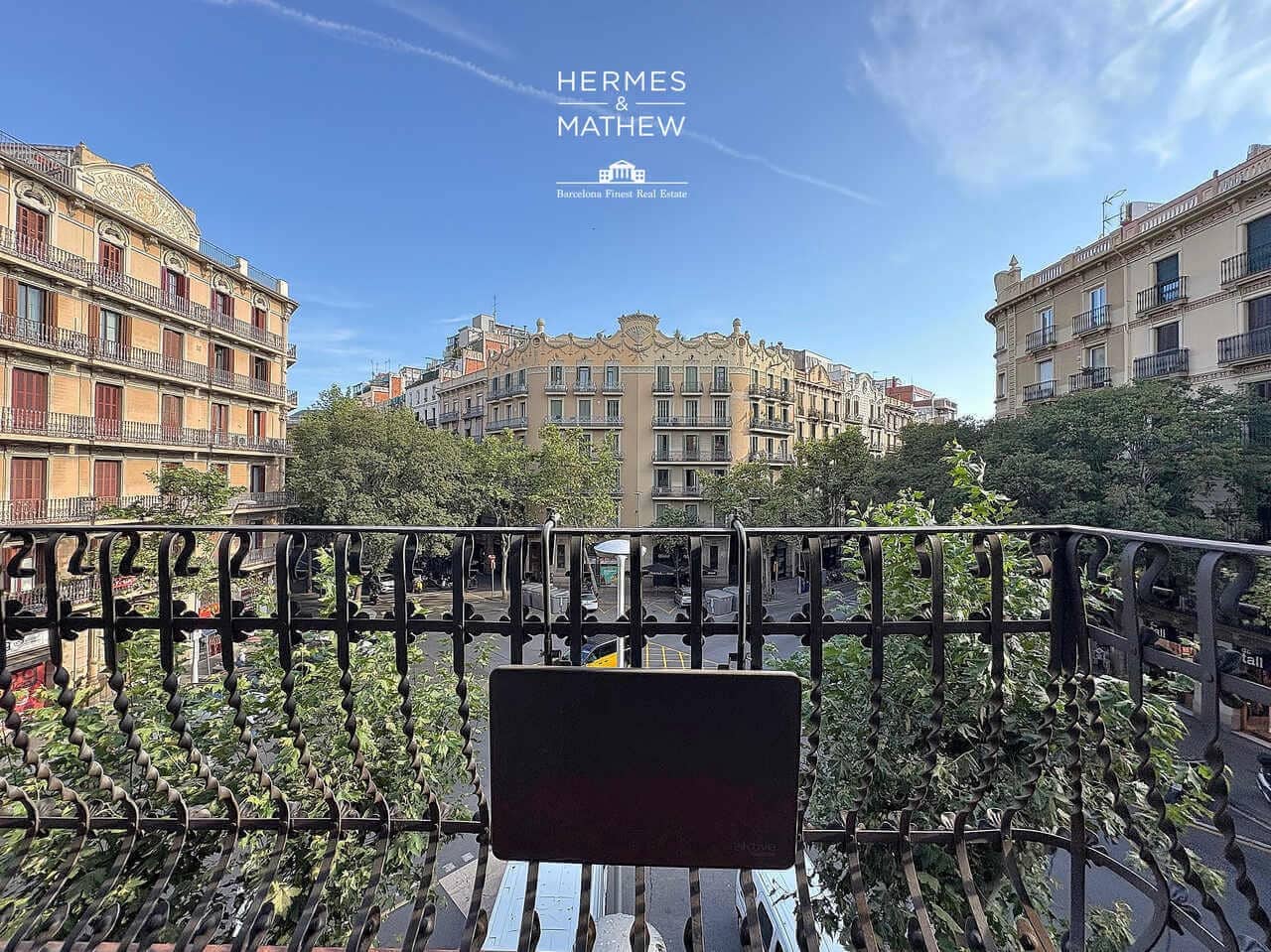 3 bedroom Flat for sale in Barcelona city - € 700,000 (Ref: 9488640)