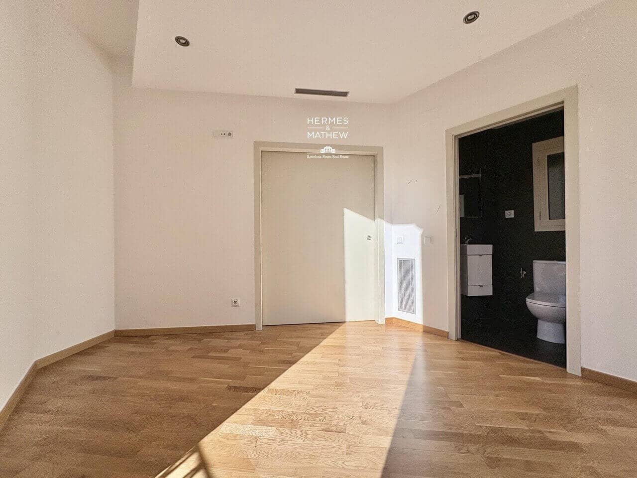 2 bedroom Flat for sale in Barcelona city - € 590,000 (Ref: 9488641)