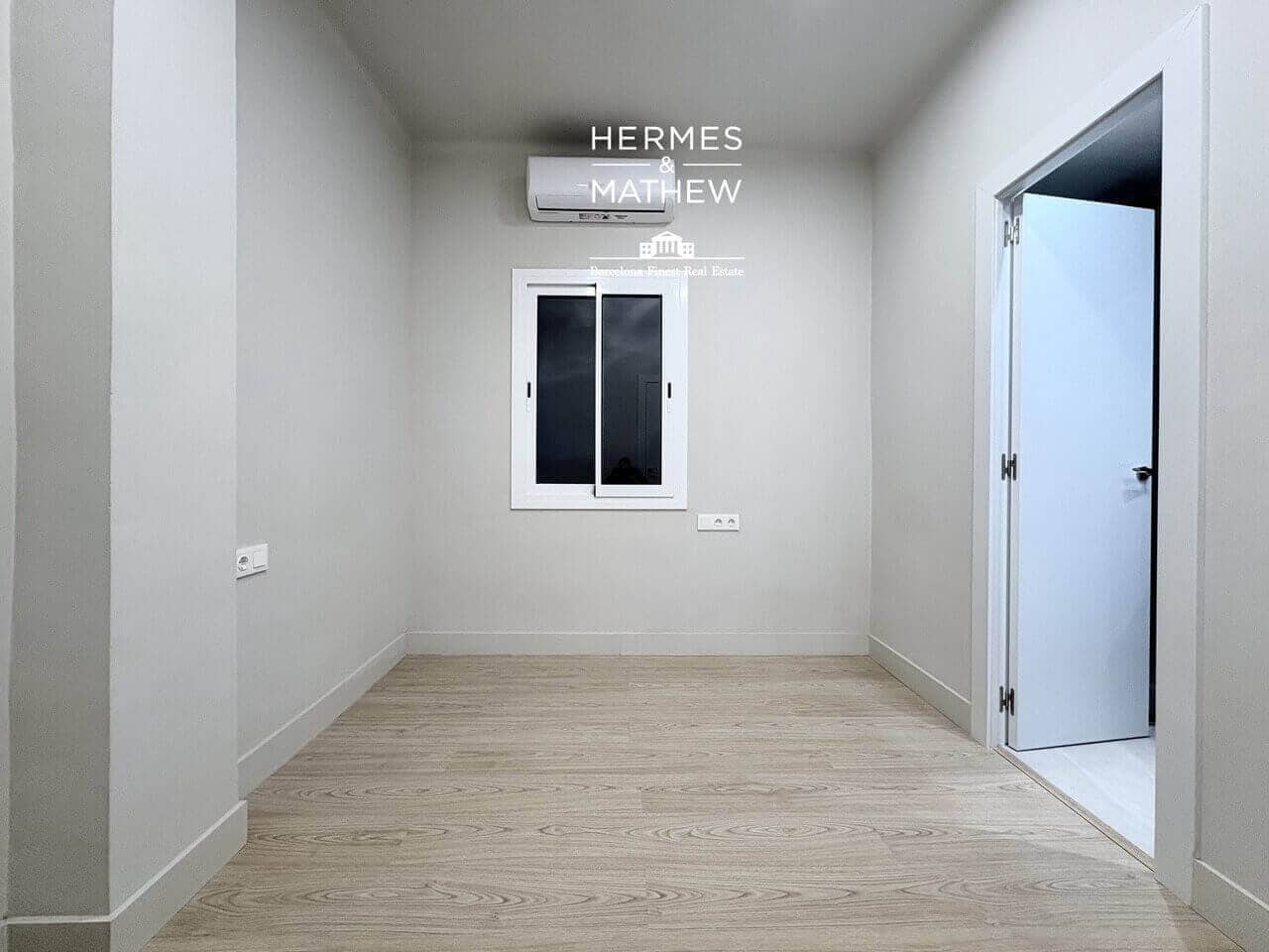 2 bedroom Flat for sale in Barcelona city - € 369,000 (Ref: 9550357)