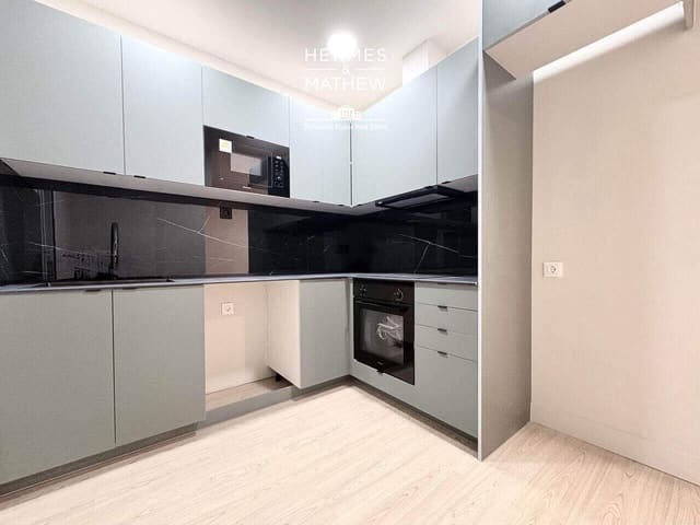 2 soveværelse Lejlighed til salg i El Poble Sec, Barcelona by - € 369.000 (Ref: 9550357)