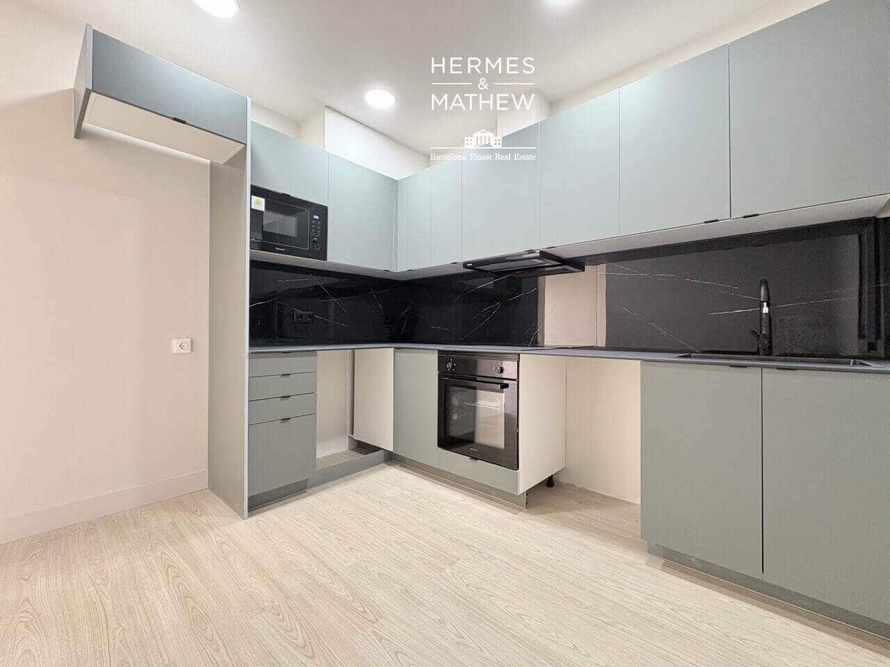 2 soveværelse Lejlighed til salg i Barcelona by - € 369.000 (Ref: 9550551)