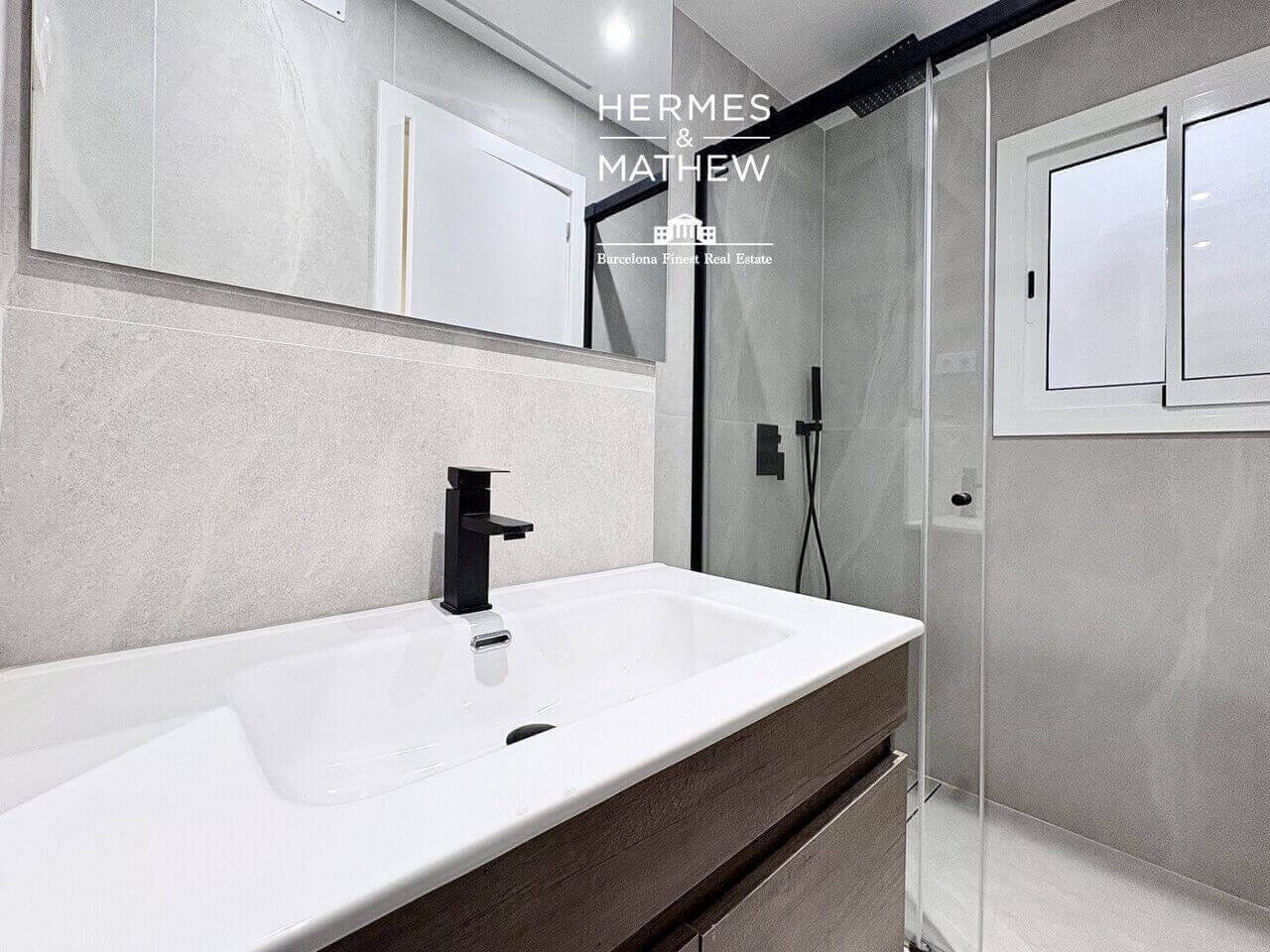 2 soveværelse Lejlighed til salg i Barcelona by - € 369.000 (Ref: 9550551)