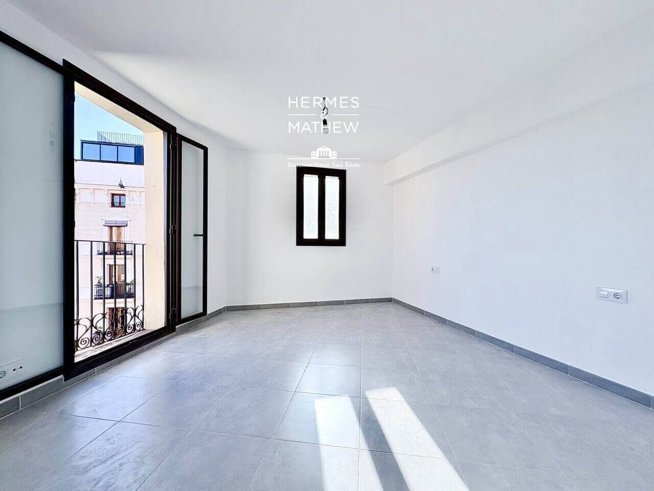 3 soveværelse Penthouse til salg i Barcelona by - € 490.000 (Ref: 9557525)