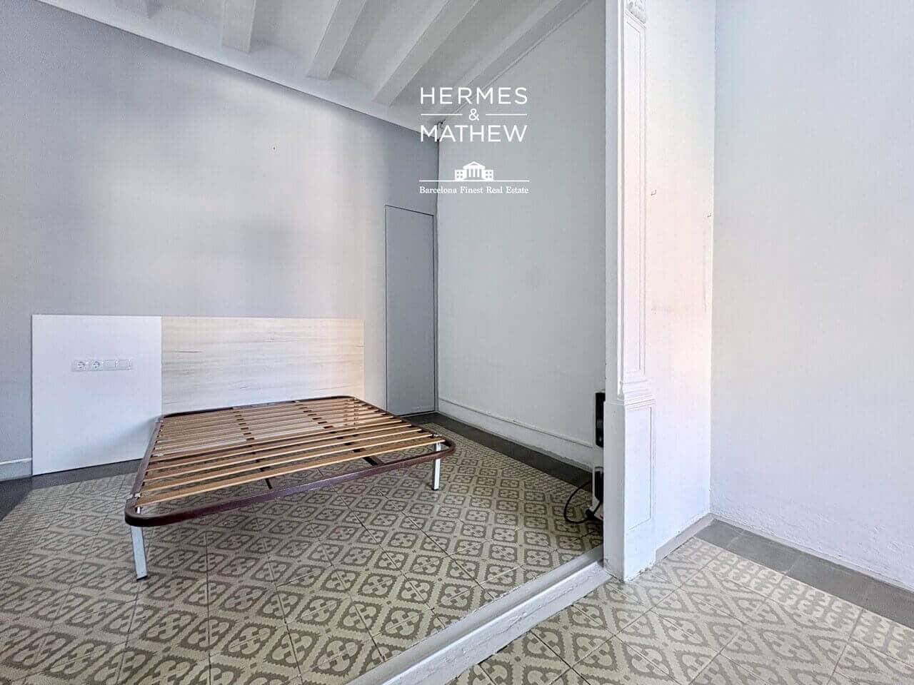 4 soveværelse Lejlighed til salg i Barcelona by med garage - € 570.000 (Ref: 9557533)