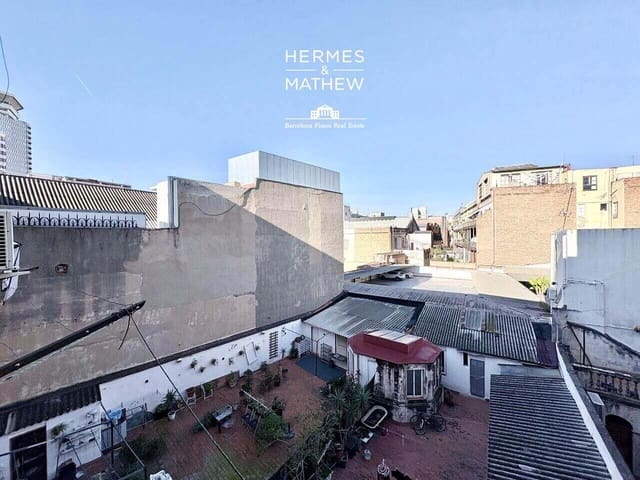 4 chambre Appartement à vendre à El Barri Gòtic, Barcelone ville avec garage - 570 000 € (Ref: 9557533)