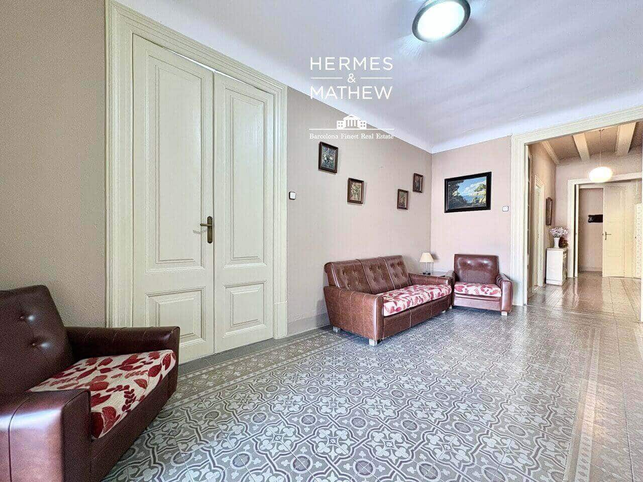 4 soveværelse Lejlighed til salg i Barcelona by med garage - € 570.000 (Ref: 9557533)