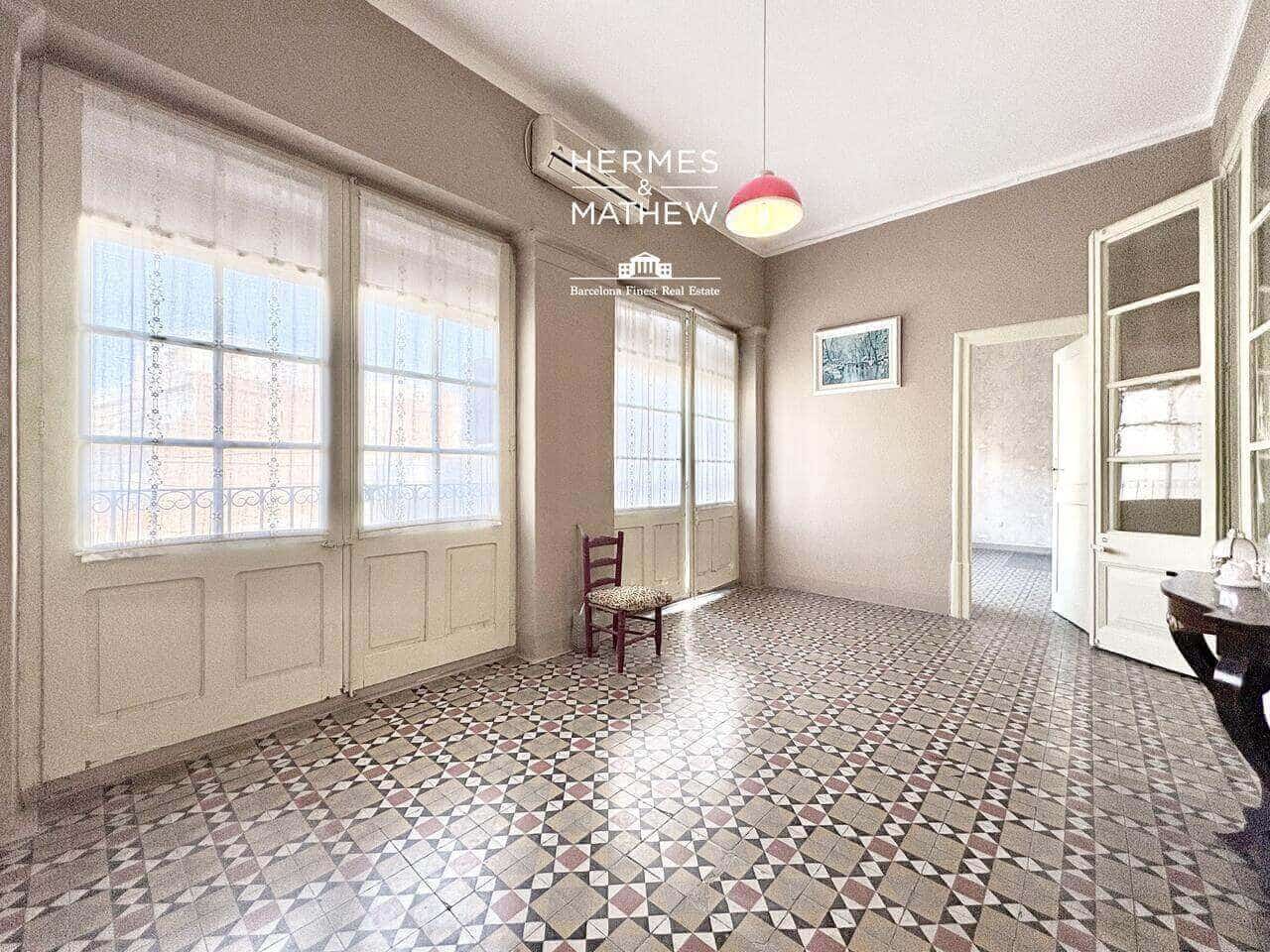 4 soveværelse Lejlighed til salg i Barcelona by med garage - € 570.000 (Ref: 9557533)