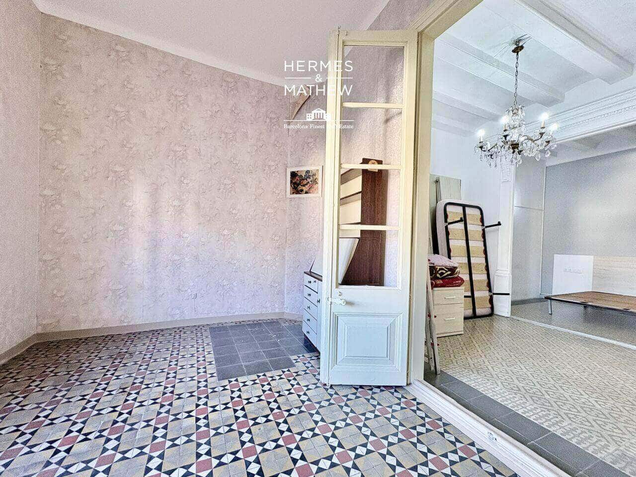 4 soveværelse Lejlighed til salg i Barcelona by med garage - € 570.000 (Ref: 9557533)