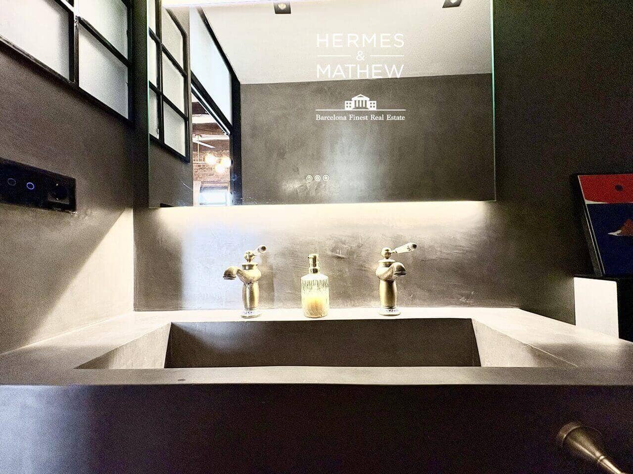 2 makuuhuone Kattohuoneisto myytävänä paikassa Barcelona kaupunki - 550 000 € (Ref: 9575462)