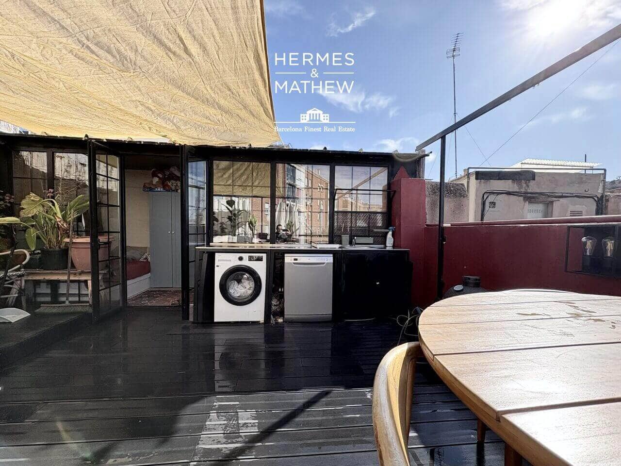 2 makuuhuone Kattohuoneisto myytävänä paikassa Barcelona kaupunki - 550 000 € (Ref: 9575462)