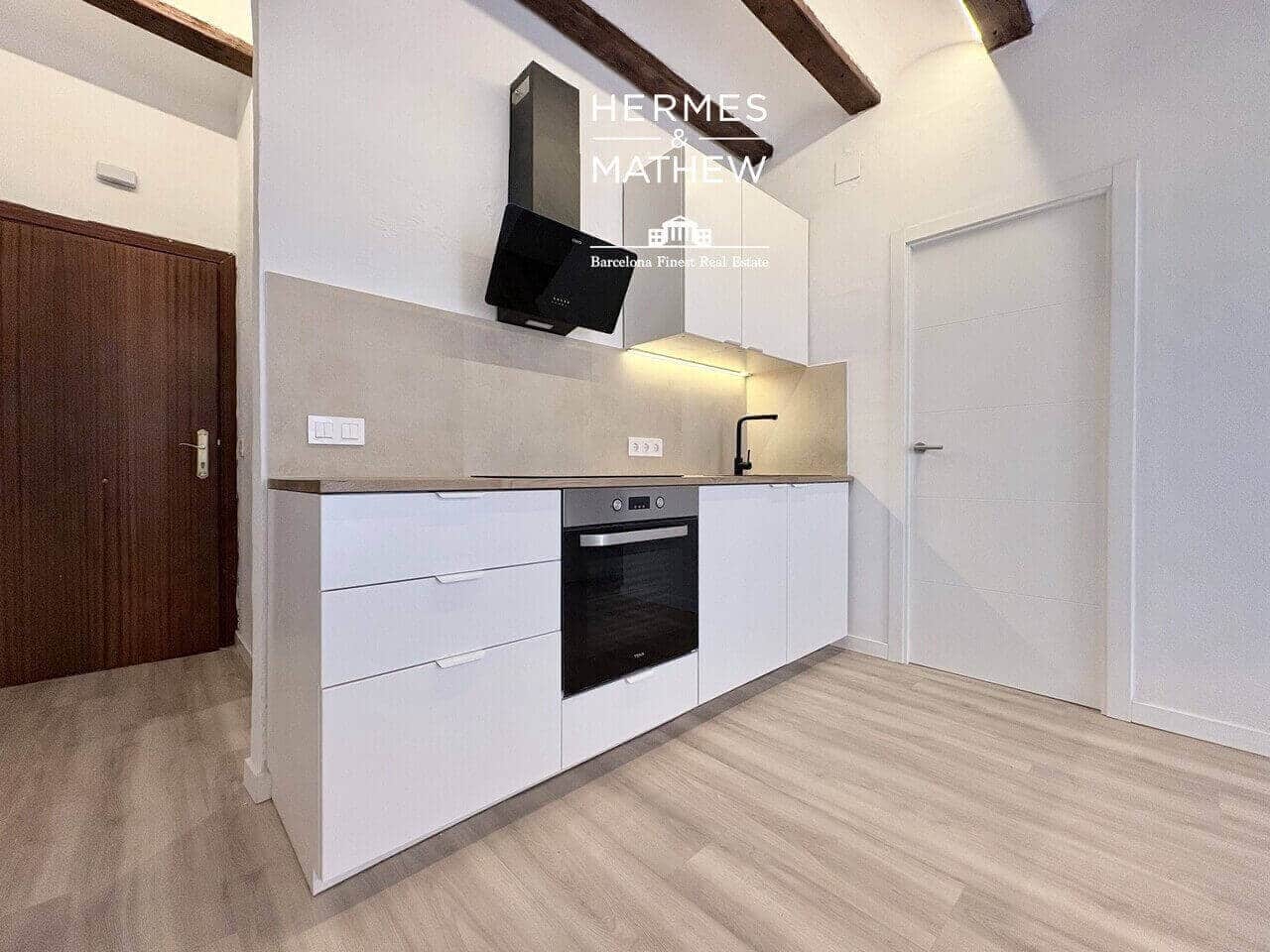 2 soveværelse Lejlighed til salg i Barcelona by - € 239.000 (Ref: 9660793)