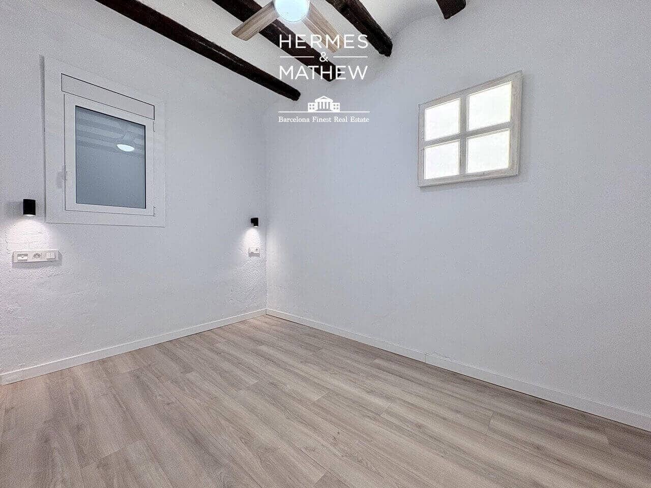 2 soveværelse Lejlighed til salg i Barcelona by - € 239.000 (Ref: 9660793)