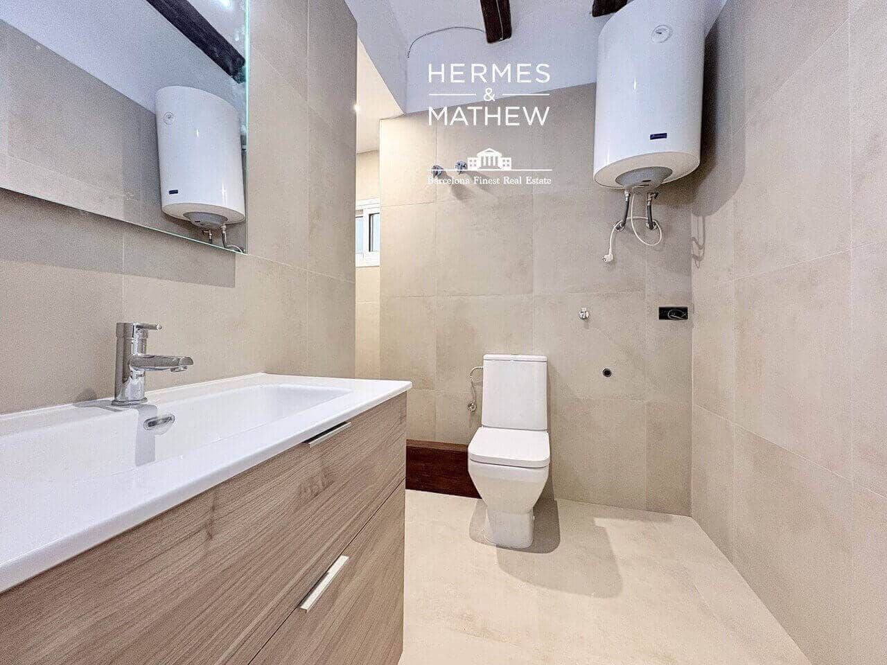 2 soveværelse Lejlighed til salg i Barcelona by - € 239.000 (Ref: 9660793)