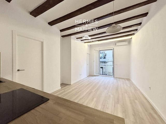 2 soveværelse Lejlighed til salg i El Raval, Barcelona by - € 239.000 (Ref: 9660793)