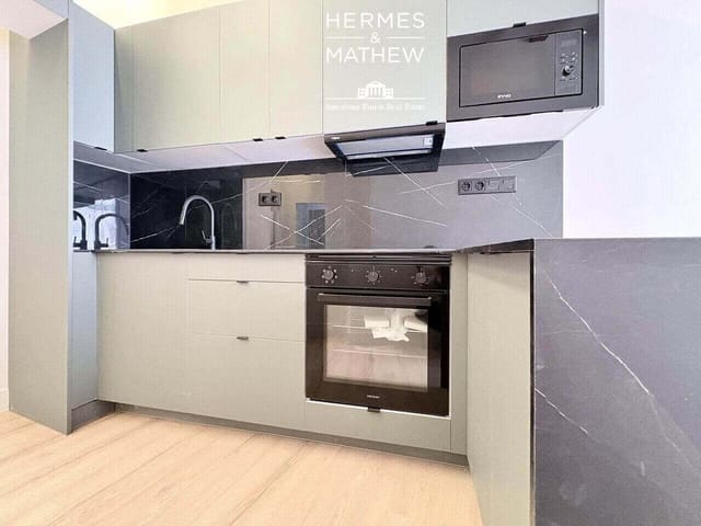 Piso de 2 habitaciones en El Barri Gòtic, Barcelona ciudad en venta - 429.000 € (Ref: 9763287)