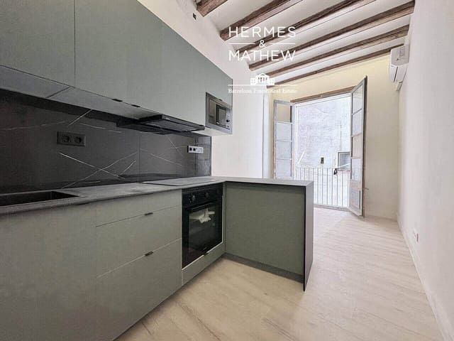 Piso de 2 habitaciones en El Barri Gòtic, Barcelona ciudad en venta - 429.000 € (Ref: 9763287)