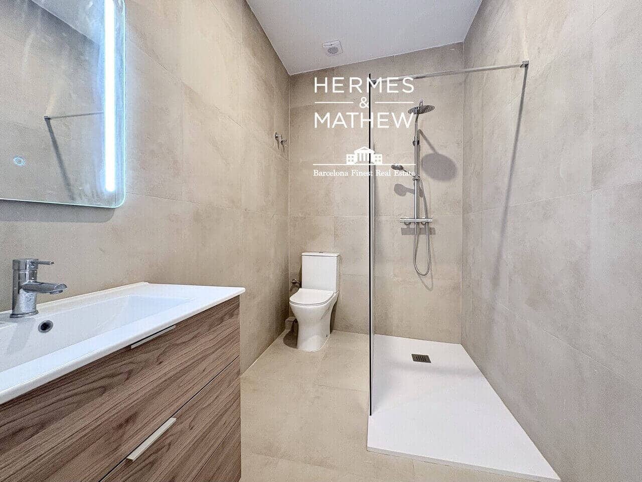 2 makuuhuone Asunto myytävänä paikassa Barcelona kaupunki - 239 000 € (Ref: 9763289)