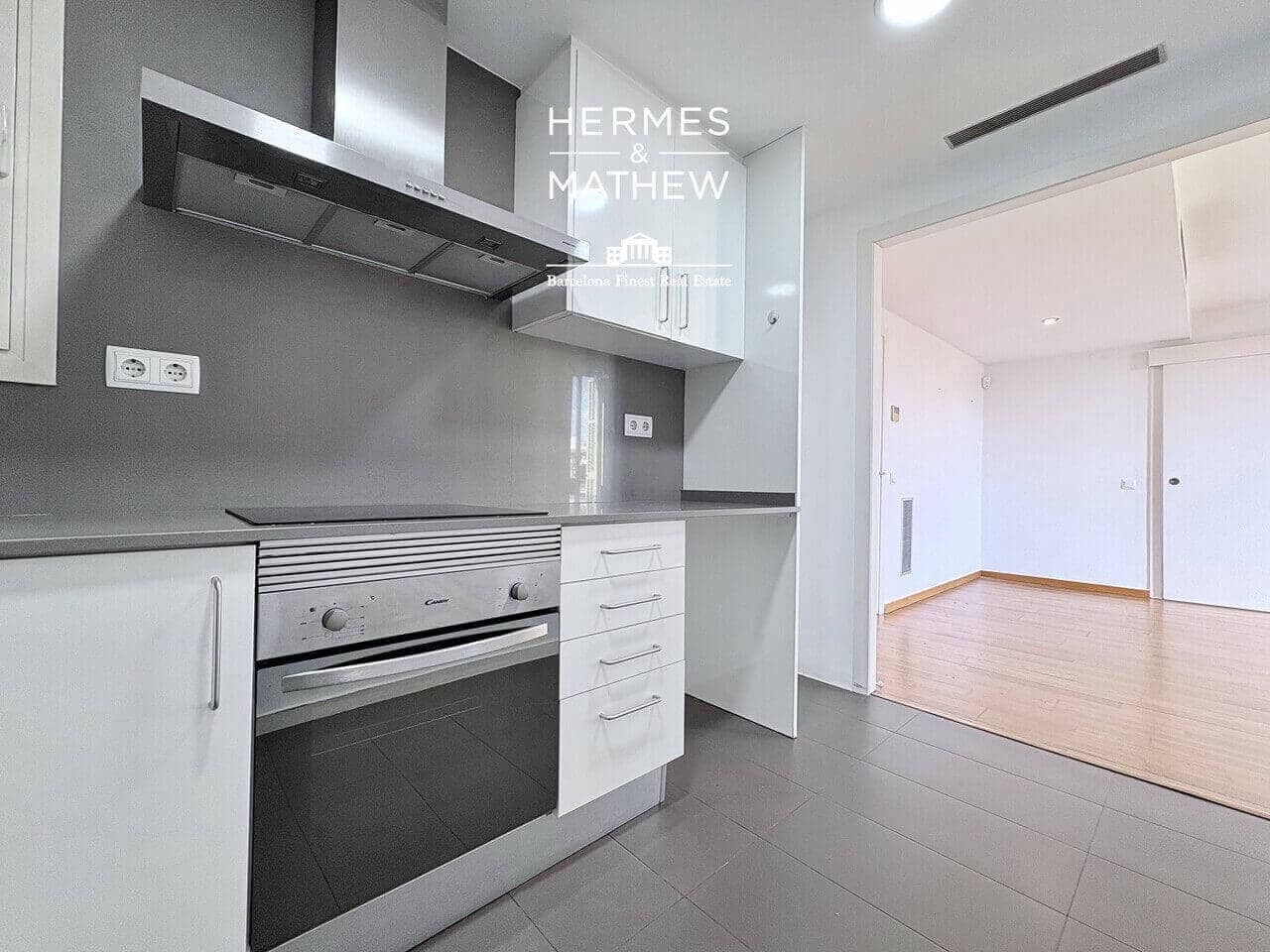 2 bedroom Penthouse for sale in Barcelona city - € 715,000 (Ref: 9844719)
