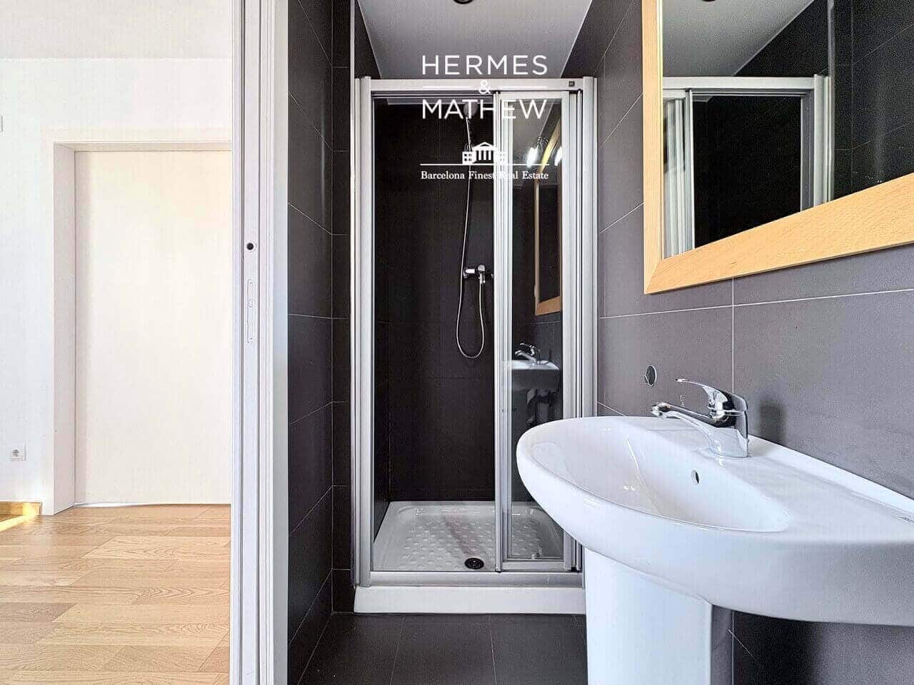 2 bedroom Penthouse for sale in Barcelona city - € 715,000 (Ref: 9844719)