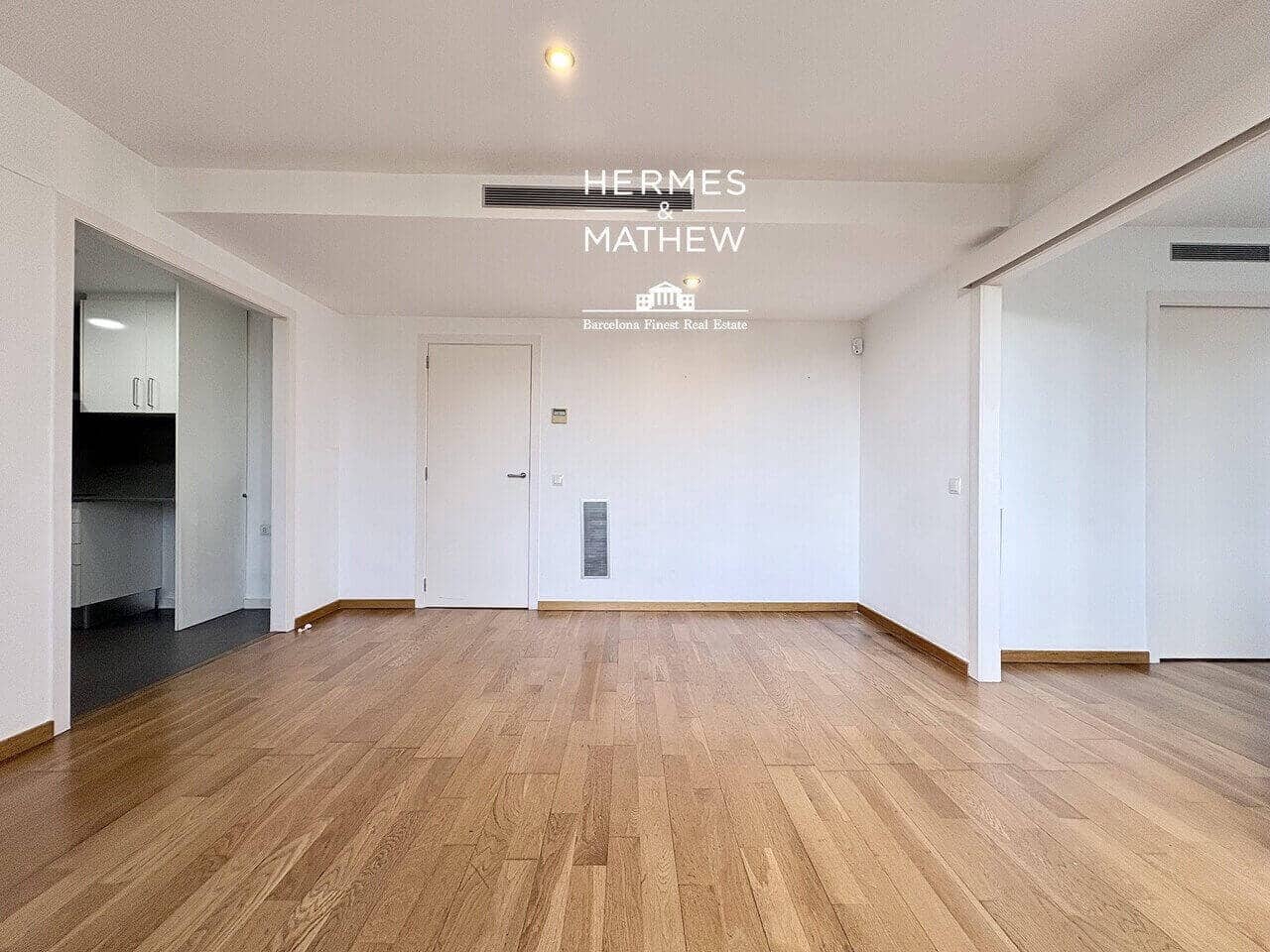 2 bedroom Penthouse for sale in Barcelona city - € 715,000 (Ref: 9844719)