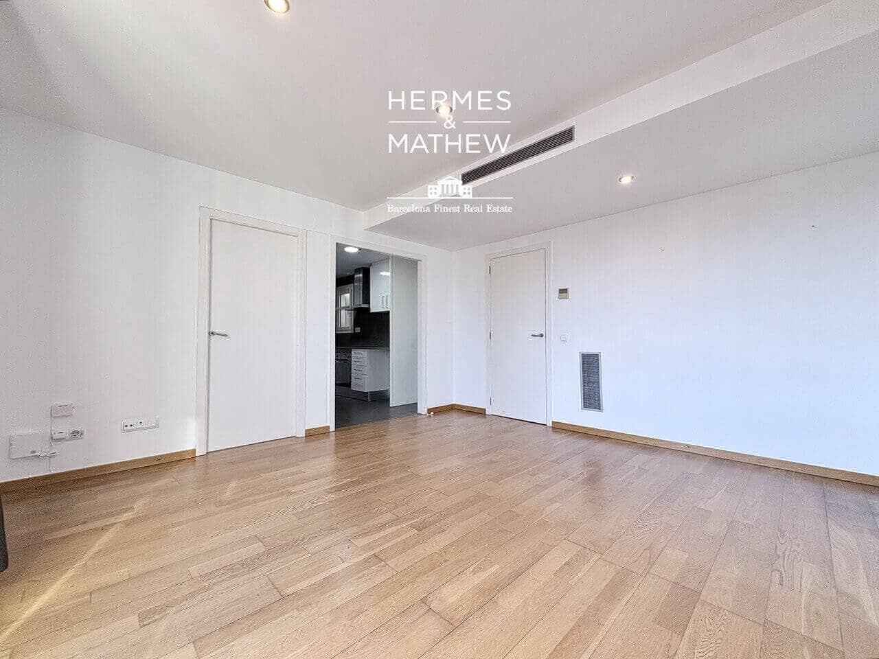 2 bedroom Penthouse for sale in Barcelona city - € 715,000 (Ref: 9844719)