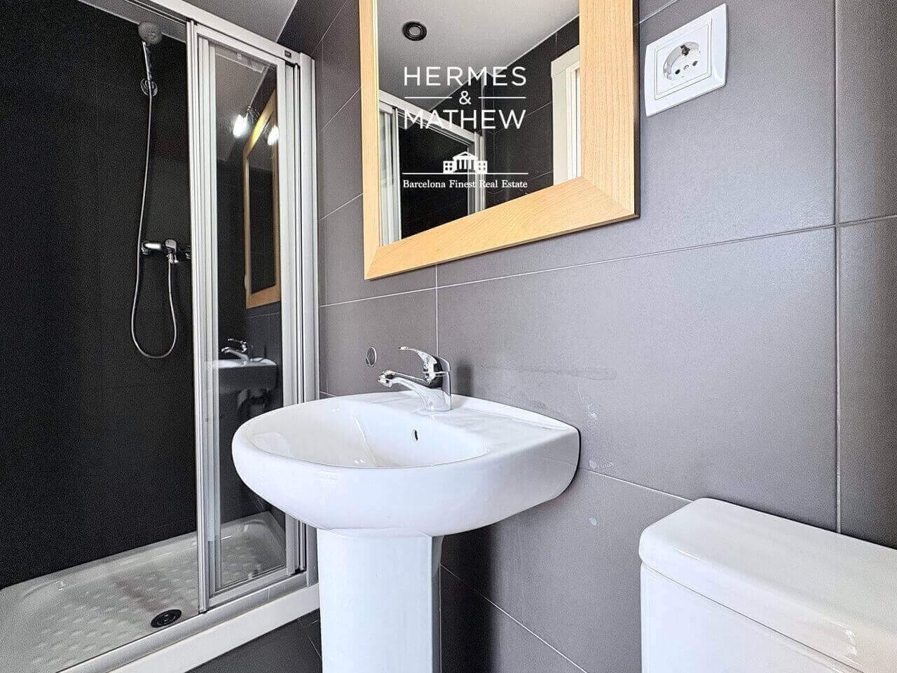 2 bedroom Penthouse for sale in Barcelona city - € 715,000 (Ref: 9844719)