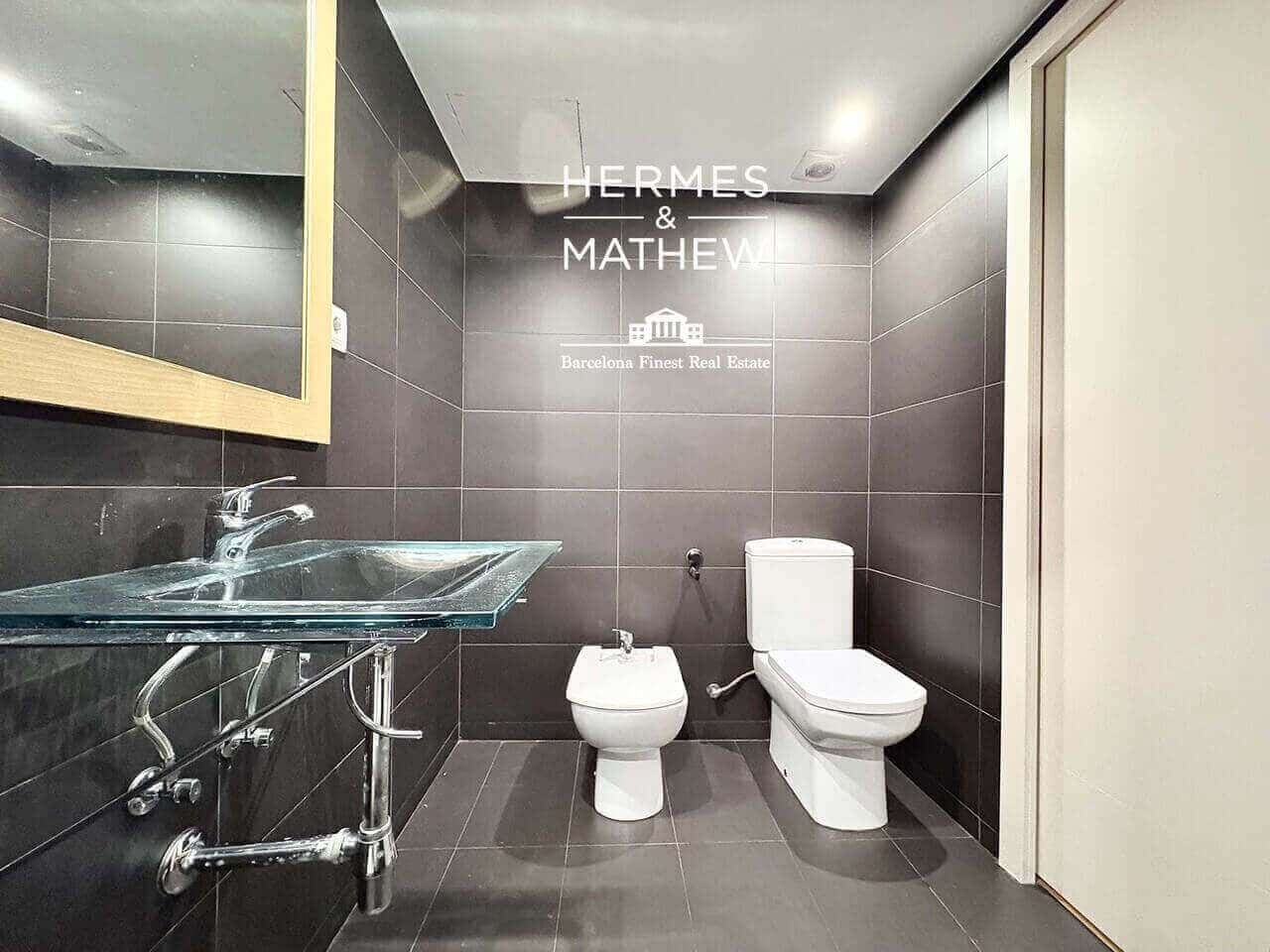 2 bedroom Penthouse for sale in Barcelona city - € 715,000 (Ref: 9844719)