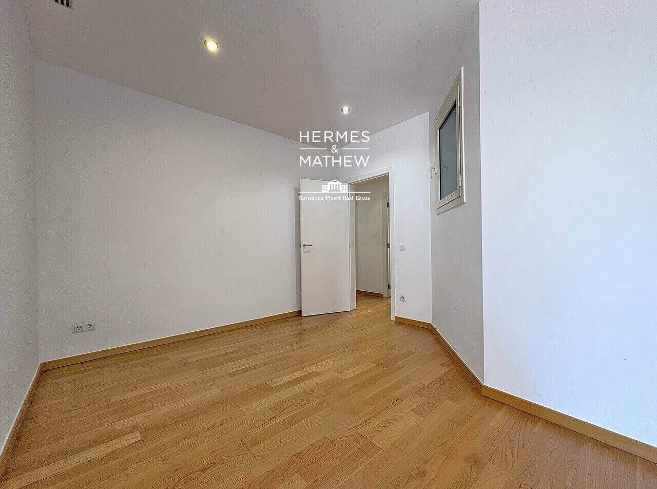 2 chambre Penthouse à vendre à Barcelone ville - 595 000 € (Ref: 9848405)