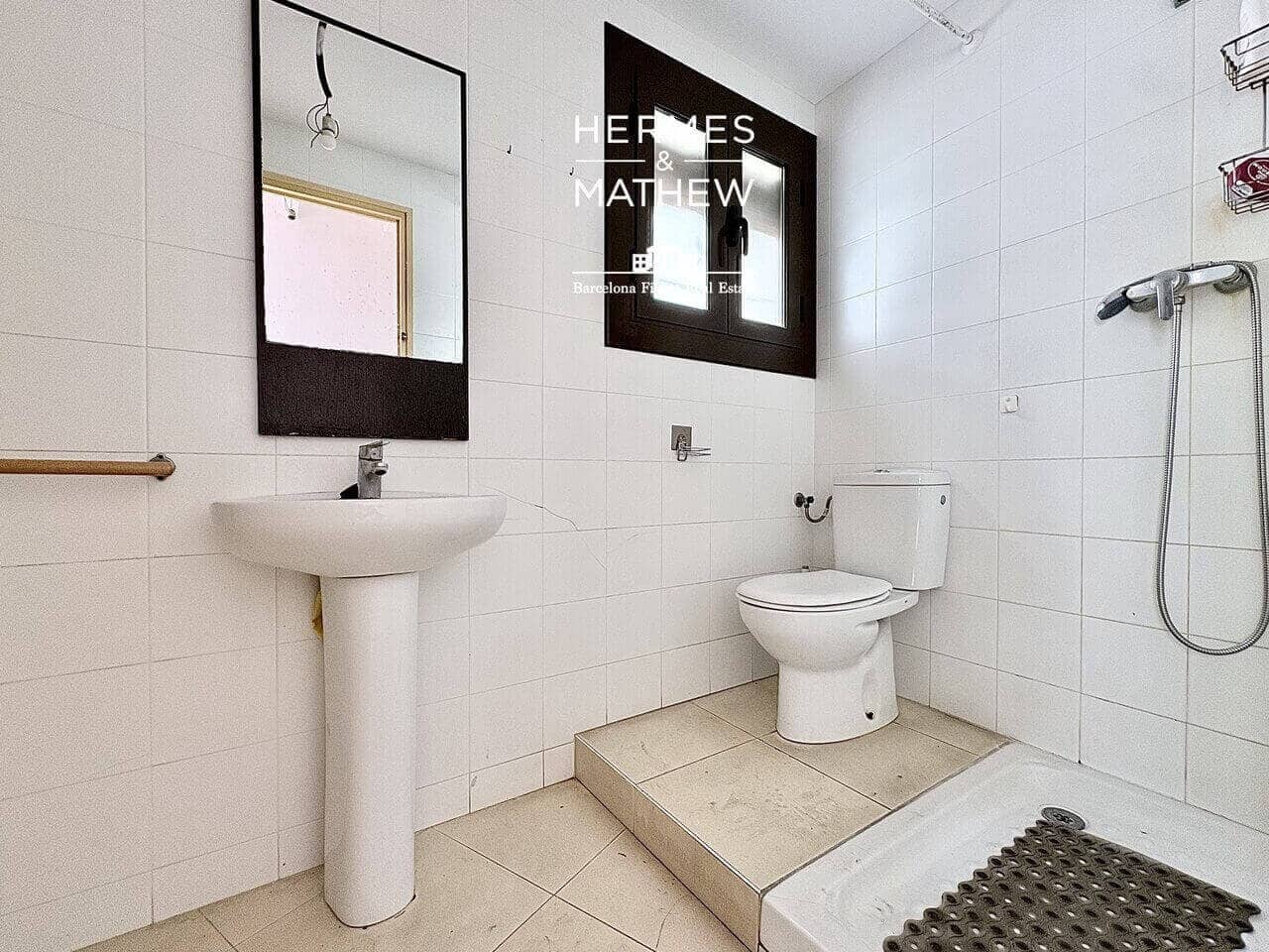 3 soveværelse Lejlighed til salg i Barcelona by - € 395.000 (Ref: 9848408)