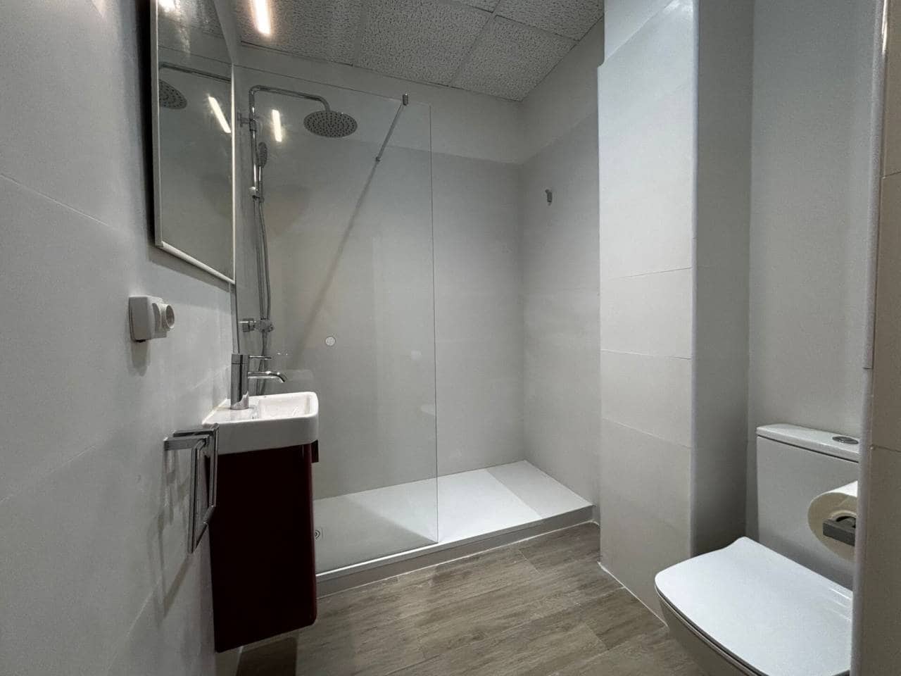 1 makuuhuone Kaupallinen myytävänä paikassa Barcelona kaupunki - 390 000 € (Ref: 9453471)