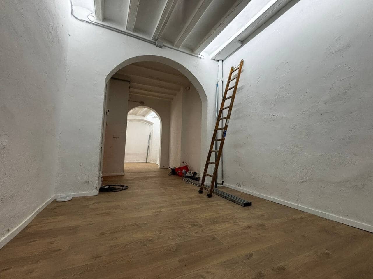 1 makuuhuone Kaupallinen myytävänä paikassa Barcelona kaupunki - 390 000 € (Ref: 9453471)