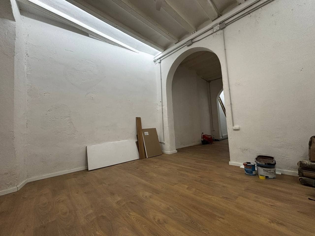 1 makuuhuone Kaupallinen myytävänä paikassa Barcelona kaupunki - 390 000 € (Ref: 9453471)