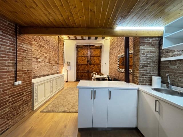 1 makuuhuone Kaupallinen myytävänä paikassa Barcelona kaupunki - 390 000 € (Ref: 9453471)