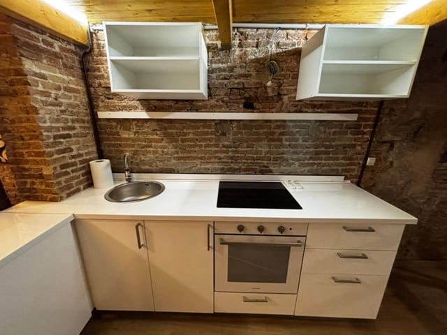 1 makuuhuone Kaupallinen myytävänä paikassa Barcelona kaupunki - 390 000 € (Ref: 9453471)