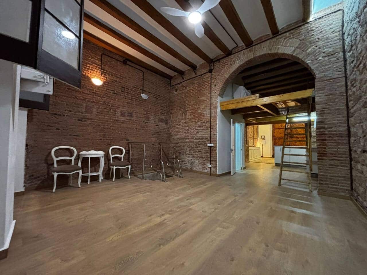 1 makuuhuone Kaupallinen myytävänä paikassa Barcelona kaupunki - 390 000 € (Ref: 9453471)