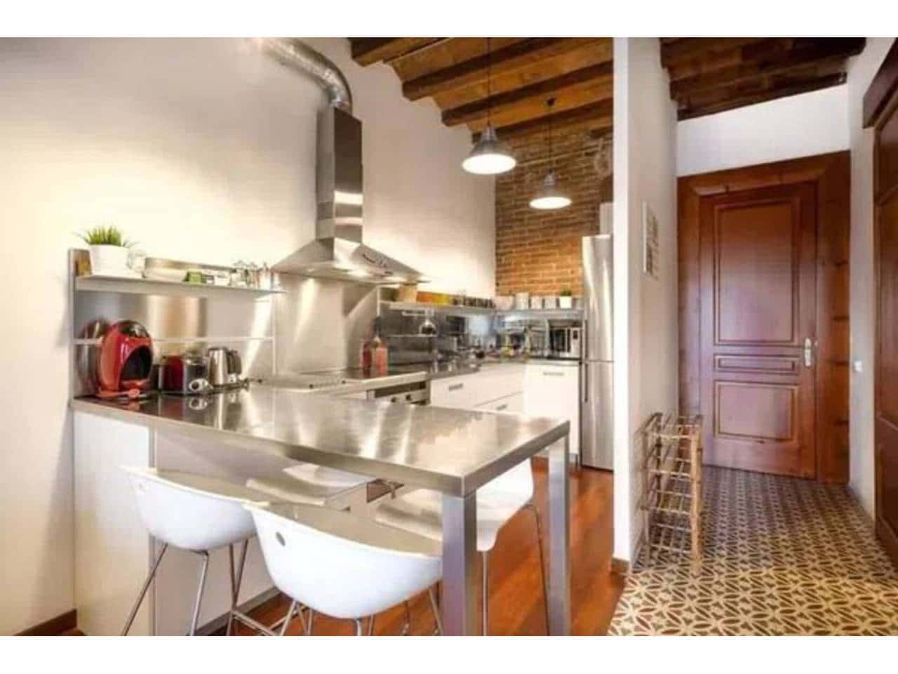 Loft te huur in Barcelona stad - € 1.850 (Ref: 9453474)