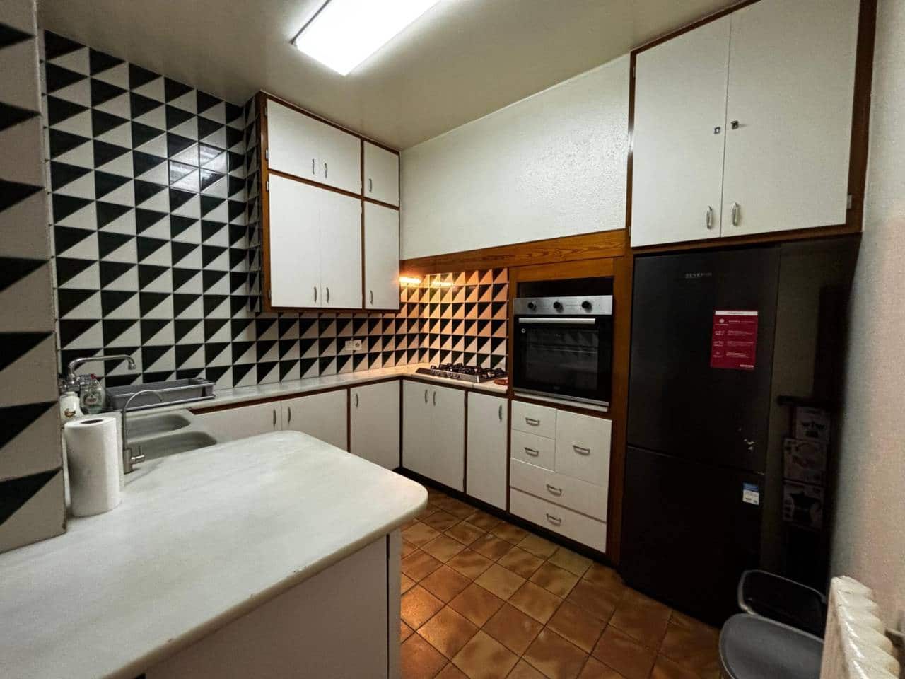 6 bedroom Flat for sale in Barcelona city - € 925,000 (Ref: 9453478)