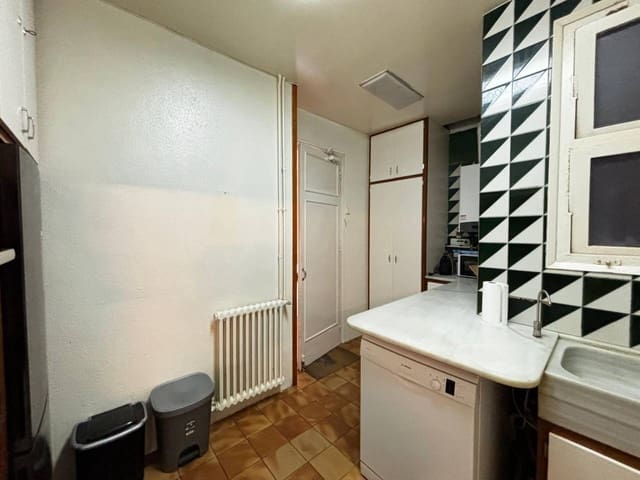 6 bedroom Flat for sale in La Vila de Gràcia, Barcelona city - € 925,000 (Ref: 9453478)