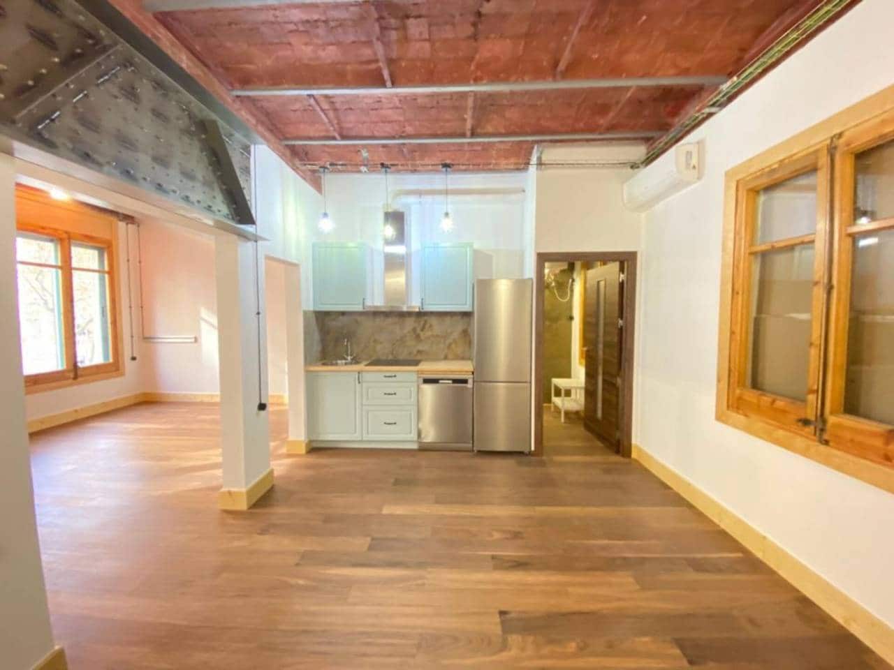 Flat for sale in Barcelona city - € 339,000 (Ref: 9453479)