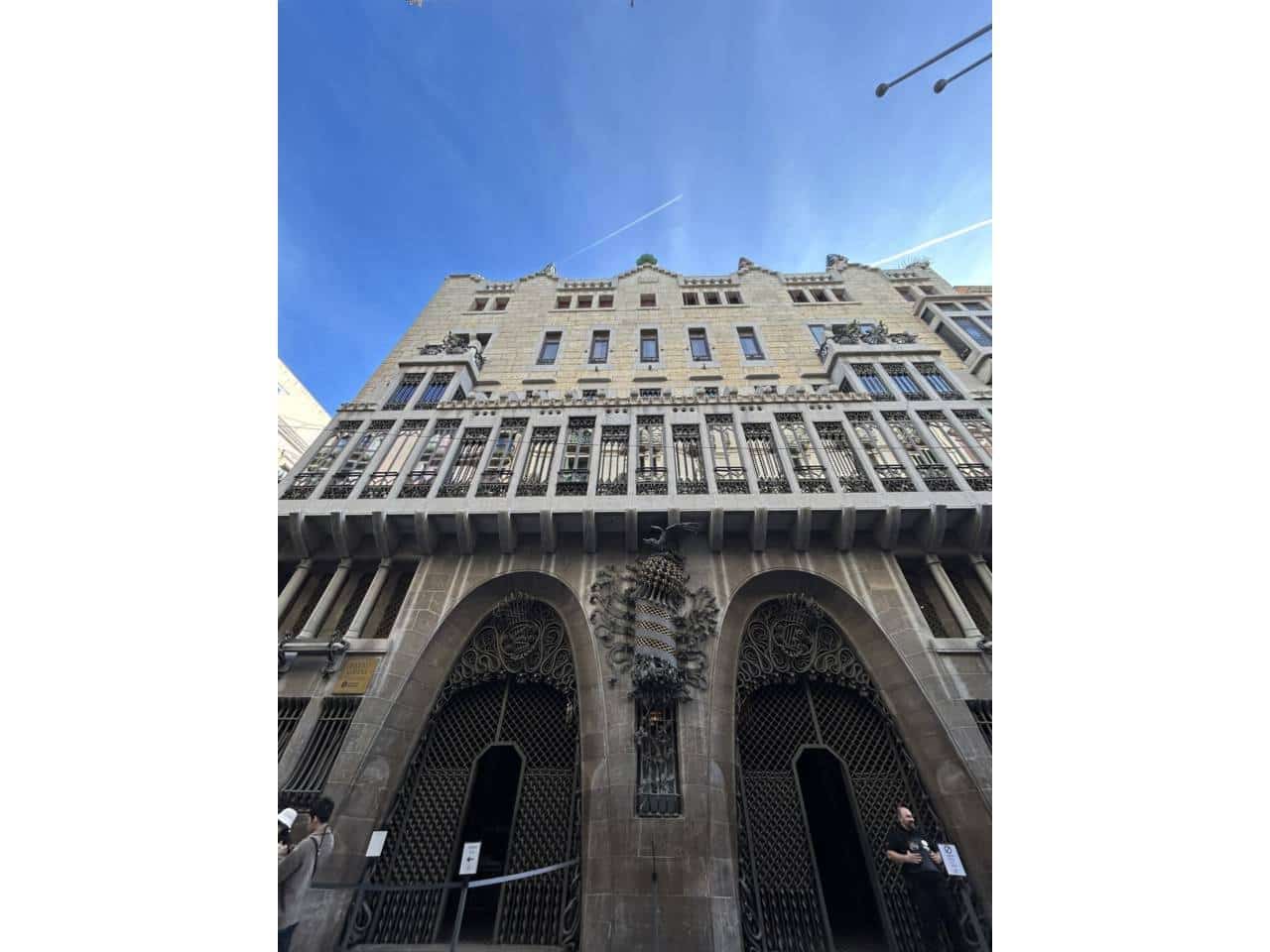 6 bedroom Flat for sale in Barcelona city - € 360,000 (Ref: 9453480)