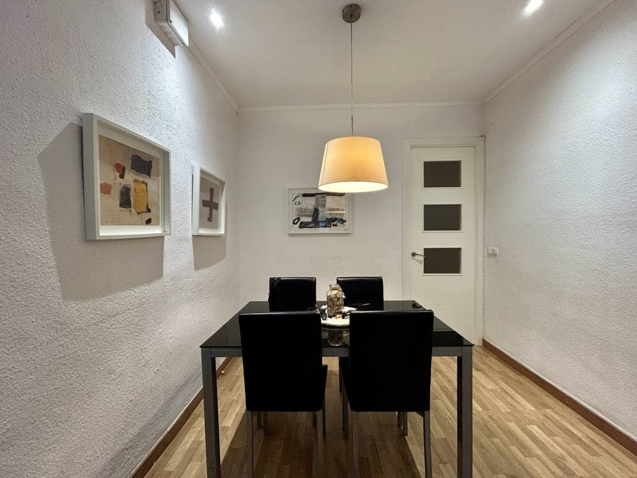 2 bedroom Flat for sale in Barcelona city - € 339,000 (Ref: 9453481)