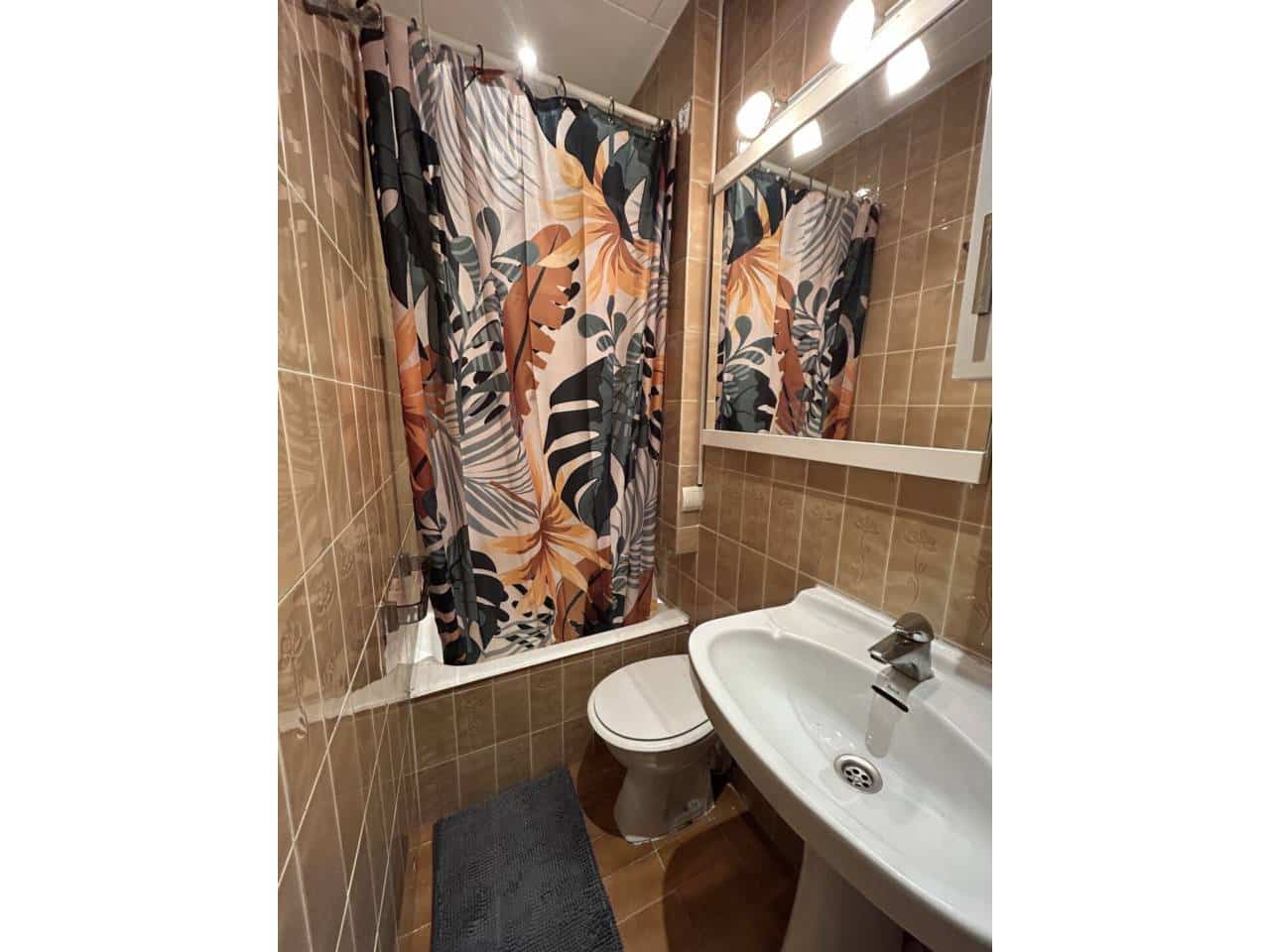 2 bedroom Flat for sale in Barcelona city - € 339,000 (Ref: 9453481)