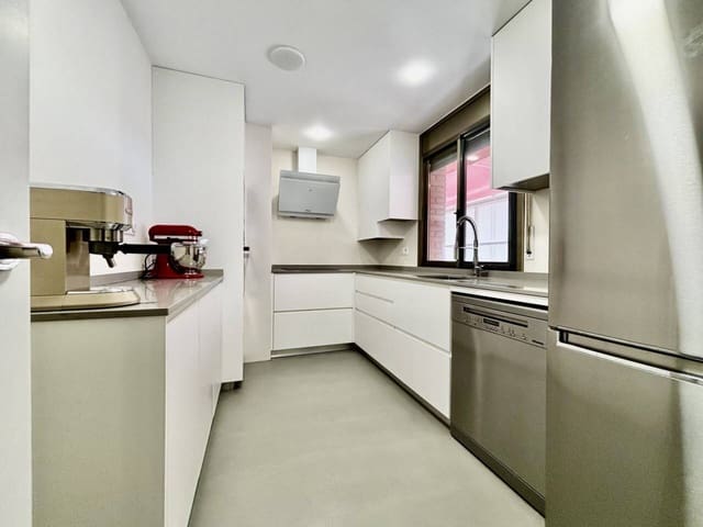 4 quarto Penthouse para venda em El Prat de Llobregat - 525 000 € (Ref: 9453482)