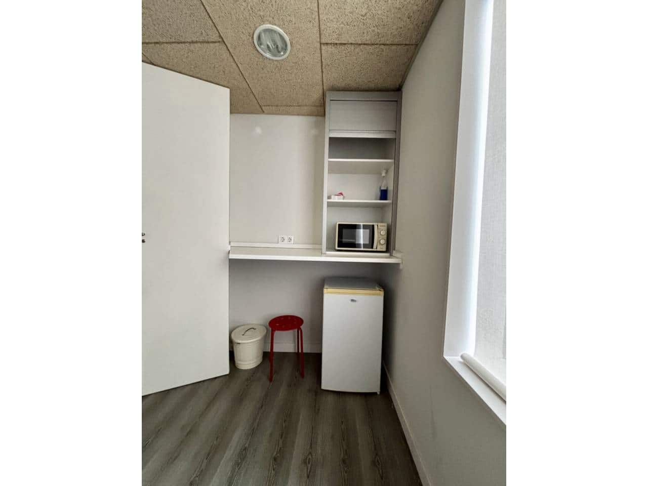 Kontor til salgs i Barcelona by - € 204 000 (Ref: 9453483)