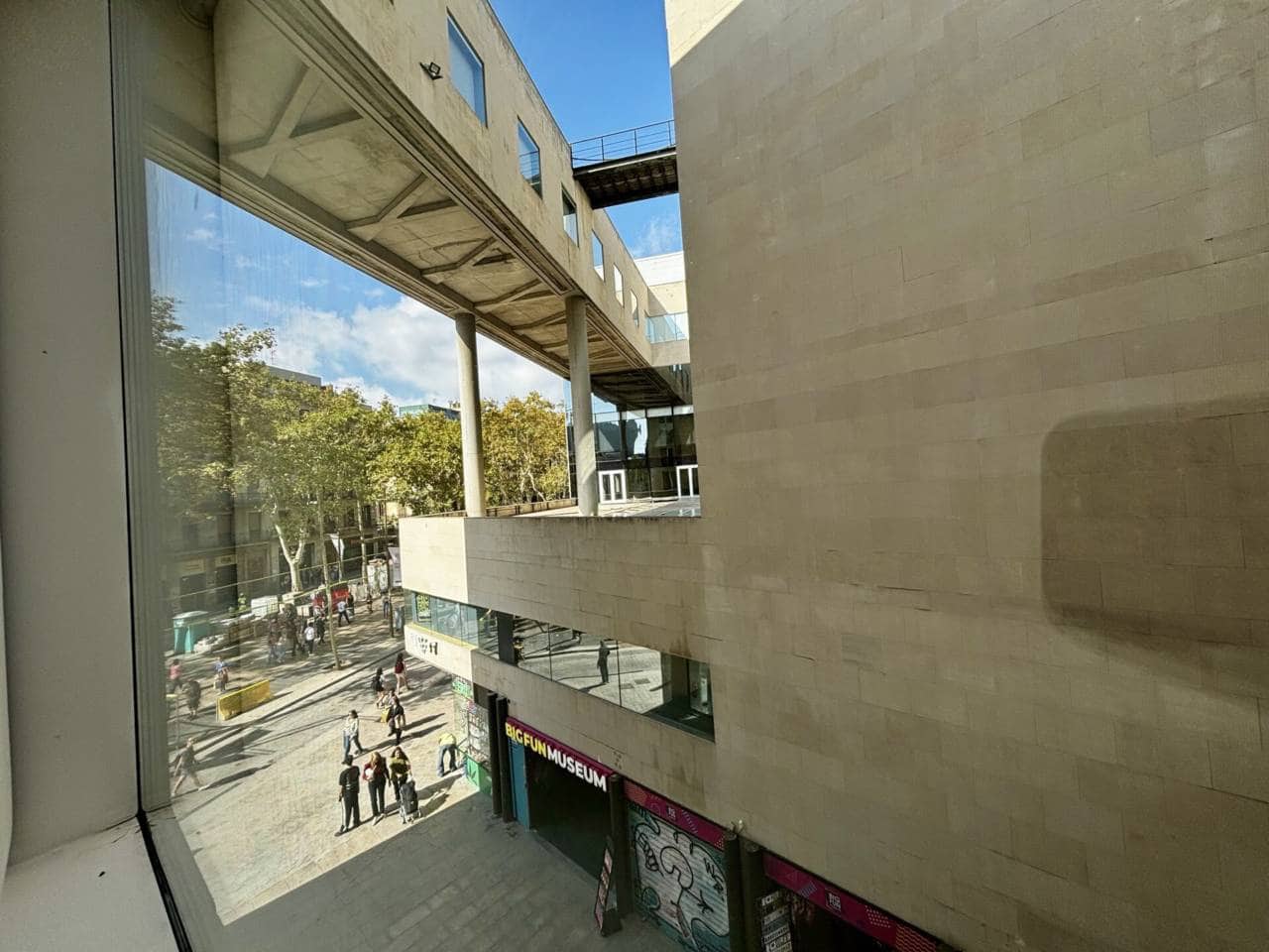 Kontor til salgs i Barcelona by - € 204 000 (Ref: 9453483)