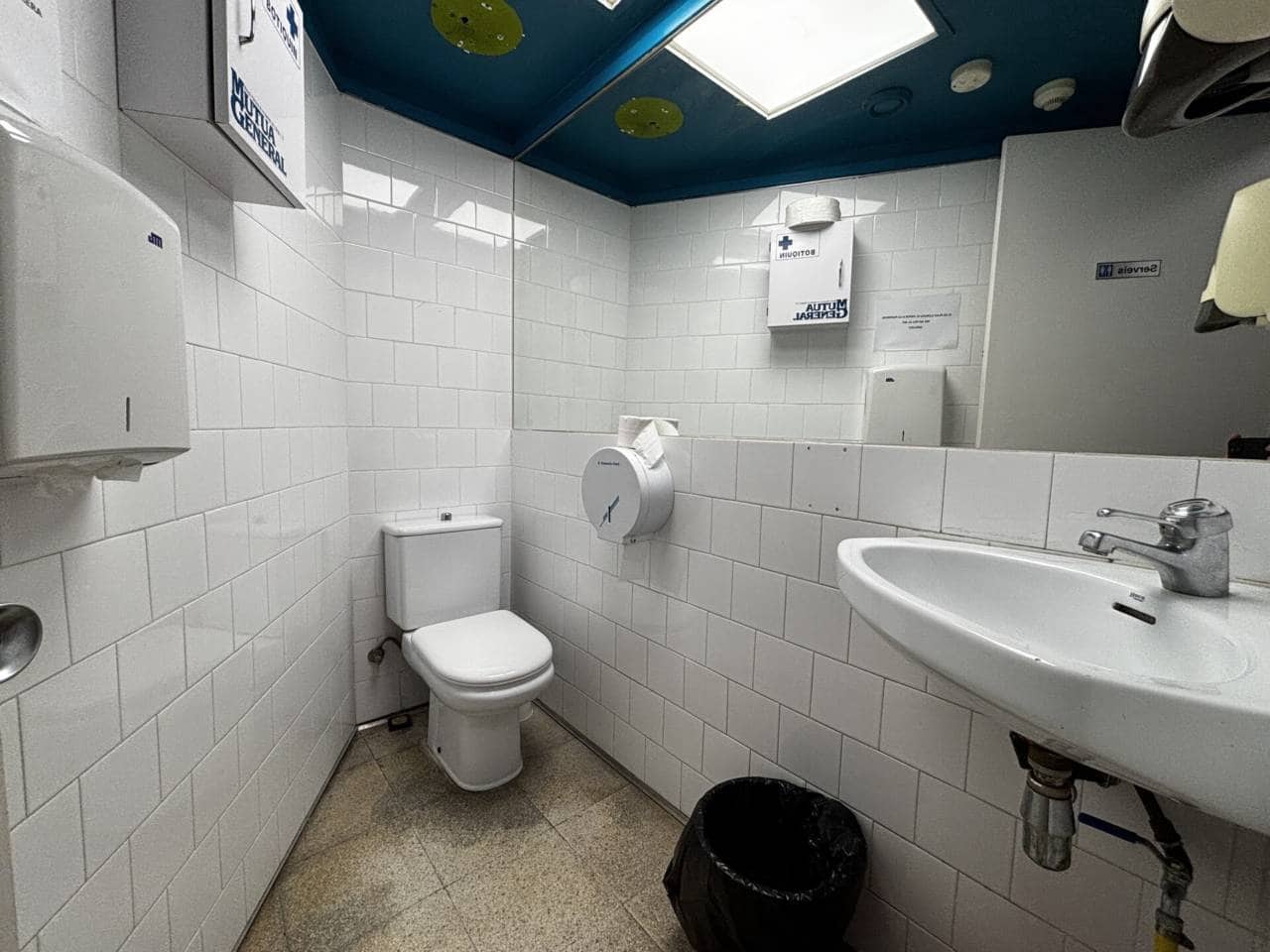 Kontor til salgs i Barcelona by - € 204 000 (Ref: 9453483)